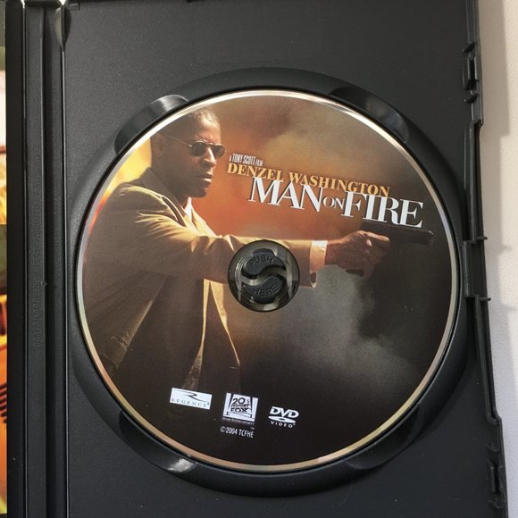 𝐃𝐞𝐧𝐳𝐞𝐥 𝐖𝐚𝐬𝐡𝐢𝐧𝐠𝐭𝐨𝐧 DVD Bundle 𝐌𝐀𝐍 𝐎𝐍 𝐅𝐈𝐑𝐄 & 𝐅𝐋𝐈𝐆𝐇𝐓 - Picture 5 of 10